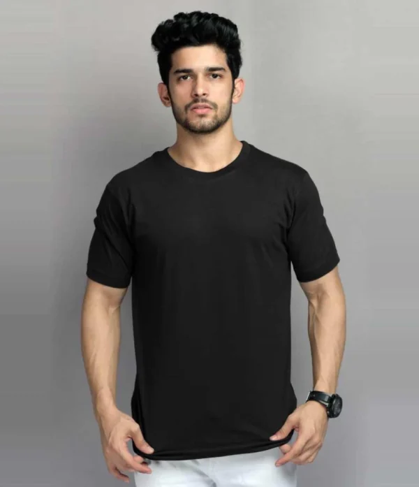 Men Solid Round Neck Cotton Blend Black T-Shirt